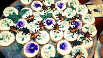 nightvisitor cupcakes